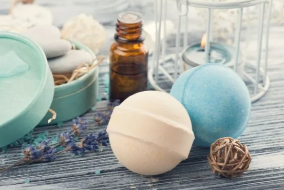 Une bombe de bain vous nettoyera-t-elle?