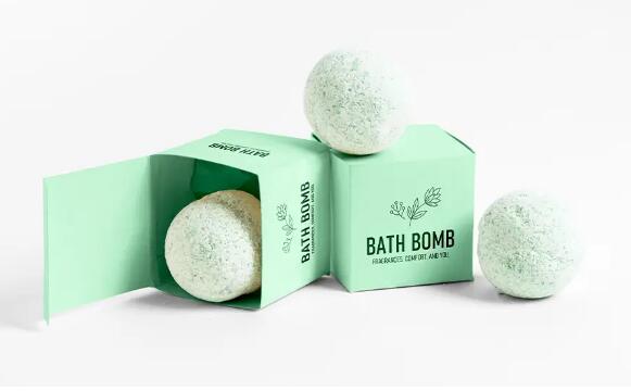 Un client britannique nous a approchés pour la première fois pour les bombes de bain en gros personnalisées