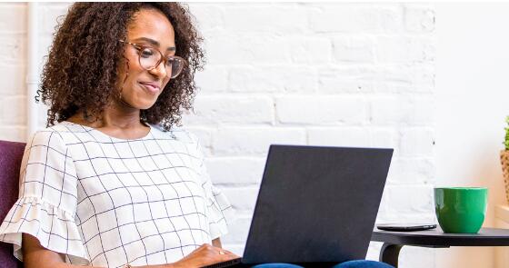 Une commande client en gros de 3000pcs Champagne Bath Bombs