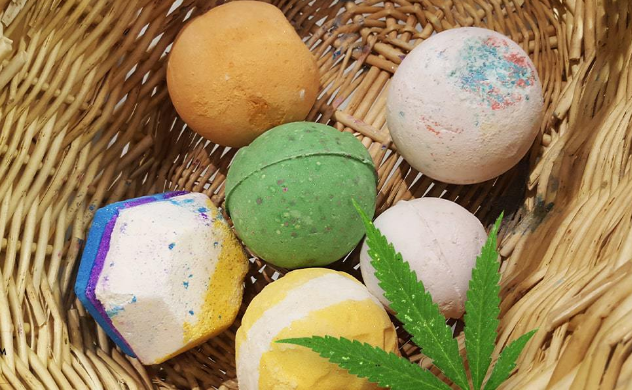 Bombe de bain CBD: ingrédients, avantages sociaux et utilisation