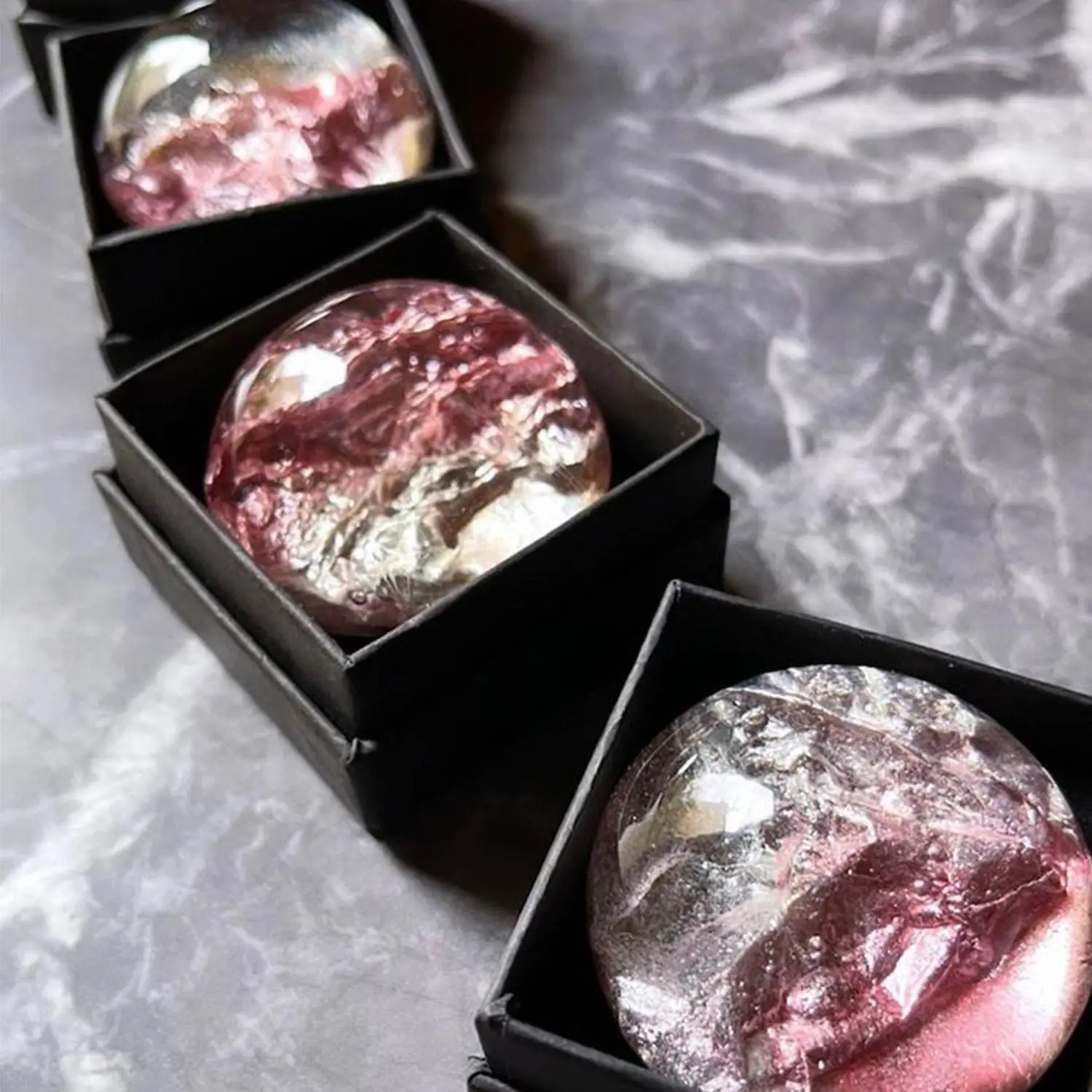 Savon artisanal en pierre précieuse aux acides aminés OEM - Image 3